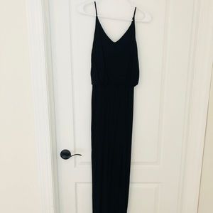 Lulu’s Black Maxi Dress with Slit